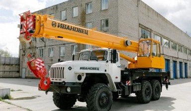 Объявление от Влад: «Автокран 25 т (Что,Пто) вездеход в Тобольске.» 1 фото