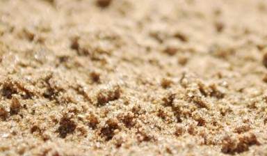 Объявление от «НЕРУДСТРОЙ»: «Мытый песок с доставкой от 3м3» 2 фото