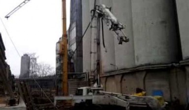 Объявление от Петр: «Аренда бетононасоса 32 метра» 1 фото