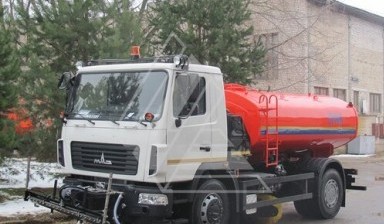 Объявление от Аренда строительной техники в Чите и Забайкальском: «Аренда поливомоечной машины на базе МАЗ КО-806-21» 1 фото