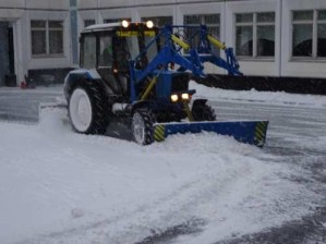 Объявление от Леонид: «Уборка снега снегоуборочной машиной МТЗ mtz» 4 фото
