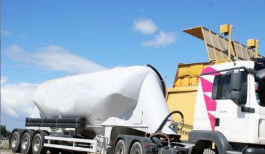 Объявление от СтройКапитал: «Аренда цементовоза 30 тонн» 1 фото