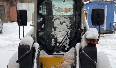 Уборка снега мини-погрузчиком