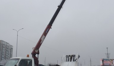 Эвакуатор автовышка. Погрузка, подъём, перевозка