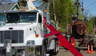 Объявление от Tool & Truck Rental Center at The Home Depot: «Experienced Truck Crane Services in Salem» 1 photos
