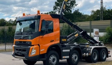 Объявление от Denis Omeragic: «VOLVO FMX 430 hook lift truck for rent» 1 photos