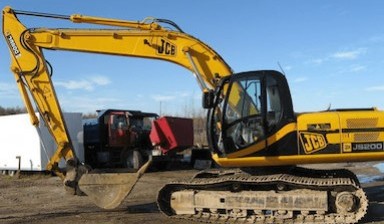 Объявление от ООО «МосСтройПодъём»: «Аренда экскаватора JCB JS 200» 1 фото