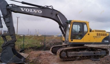 Объявление от ВСТ: «Аренда гусеничного экскаватора Volvo EC240» 1 фото