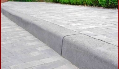 Объявление от ПМК СтальЭнерго-96: «Бордюры бетонные дорожные» 1 фото