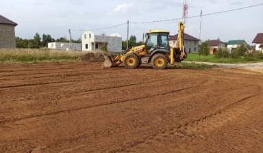 Объявление от Перцев Виталий Владимирович: «Экскаватор-погрузчик равноколесный 4х4 аренда» 2 фото