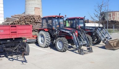 Объявление от ТУТстрой: «Аренда трактора МТЗ с куном, щеткой и прицепом» 2 фото