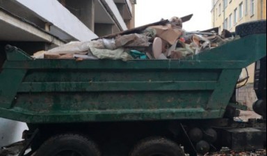 Объявление от КАРЕЛСТРОЙ: «Аренда самосвала для вывоза мусора» 1 фото