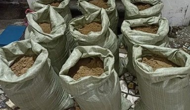 Объявление от Артём: «Песок, щебень в мешках цемент с доставкой» 1 фото