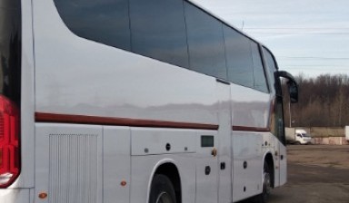 Объявление от Аренда автобусов Саратов: «Оперативная аренда автобуса» 1 фото