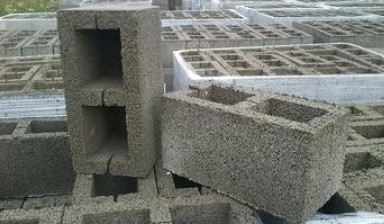 Объявление от Монолит: «Стеновые блоки бетонные» 1 фото
