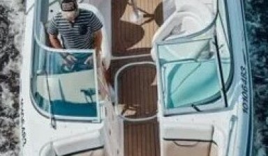 Объявление от Прокат яхты: «Экскурсии на яхте по привлекательной цене» 1 фото