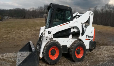 Объявление от RAGNAR MACHINERY: «Мини-погрузчик BOBCAT S770 в аренду дешево» 1 фото