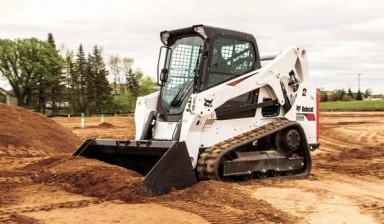 Объявление от ДэкарСтрой: «Мини-погрузчик «Bobcat T650» в Москве аренда» 1 фото