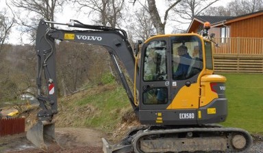 Объявление от Экскаватор МСК: «Мини-экскаватор Volvo ECR58 в аренду» 1 фото