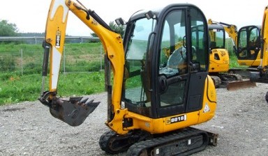 Объявление от ООО "М-Рент": «Миниэкскаватор с гидромолотом JCB 8018» 1 фото