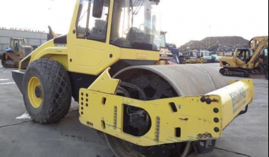 Объявление от Строй-Импорт: «Сдам в аренду дорожный каток BOMAG BW 213 D-4» 1 фото