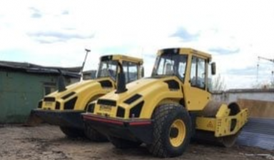 Объявление от АвтоДор-М: «Аренда грунтового катка Bomag BW 213 D-4 выгодно» 1 фото