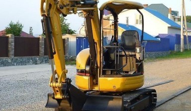 Объявление от Аренда экскаватора: «Гусеничный мини-экскаватор Caterpillar» 1 фото