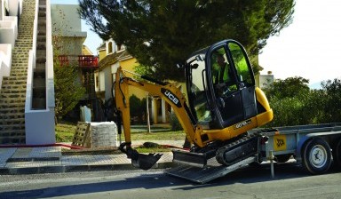 Объявление от АК Сокол: «Мини-экскаватор JCB 8018 CTS» 1 фото