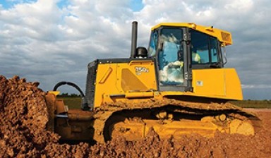 Объявление от АвтоСпецТранс: «Бульдозер John Deer 750J в аренду недорого» 1 фото