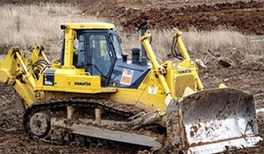 Объявление от АвтоСпецТранс: «Бульдозер Komatsu D155A-5 в аренду недорого» 1 фото