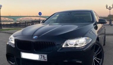 Объявление от Rentcar76: «Аренда BMW 5 F10 с водителем» 1 фото