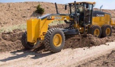 Объявление от ФлотНеруд: «Грейдер John Deere 672G в аренду недорого» 1 фото