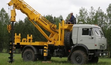 Объявление от ЧУП «Диспетчер Стройтехники»: «Аренда буровой установки по низкой цене» 1 фото