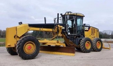 Объявление от Рент-Зона: «Аренда грейдера Caterpillar 120M» 1 фото