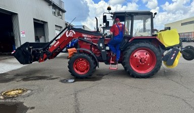 Объявление от СпецКомТранс: «Услуги трактора с щеткой и ковшом в Екатеринбурге mtz» 3 фото