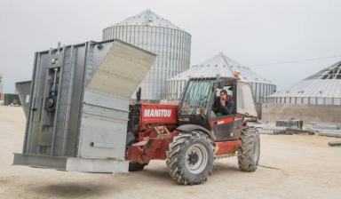 Объявление от ТОО «Grand Comfort»: «Аренда телескопического погрузчика MANITOU» 1 фото