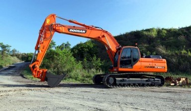 Объявление от Сз. Строй-торг: «Купить/ Продажа экскаватор Doosan dx300» 1 фото