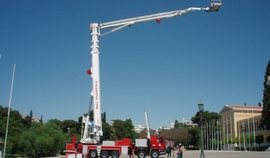 Объявление от Рентакран: «Автовышка Bronto Skylift F 112 HLA 112 метров» 1 фото