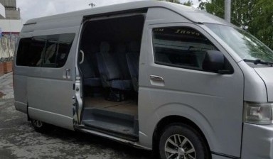 Объявление от Алексей: «Услуги микроавтобуса TOYOTA HIACE 8 мест» 2 фото