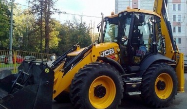 Объявление от Раминжиниринг: «Экскаватор- погрузчик JCB 5CX» 1 фото