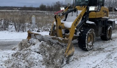 Объявление от Балан Александр Сергеевич: «Уборка и Вывоз Снега погрузчиком от Собственника» 4 фото