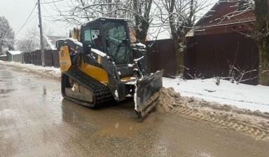 Мини-погрузчики и складская техника от СпецСтройКомплекс: NEW HOLLAND C332 1 фото