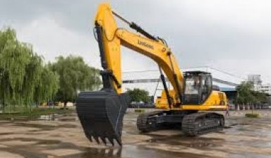 Аренда автомобильного экскаватора от АТК: KOMATSU 1 фото