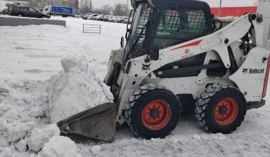 Объявление от Леонид: «Услуги мини погрузчика. Ковш, вилы, щетка.  Bobcat» 2 фото