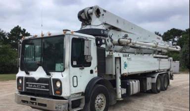 Concrete pump trucks от Forward Heavy Equipment Rental: Mack 1 photos