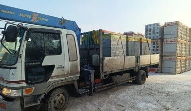 Объявление от Валерий: «Аренда бортовой с манипулятором. Варовайка, кму, г Hino ranger» 1 фото