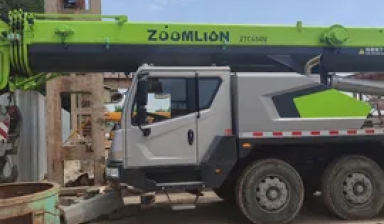 Автокраны от Холмурот: Zoomlion 1 фото