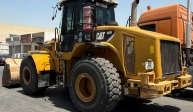 Frontend loaders and telescopic handlers от Manager: Caterpillar 1 photos