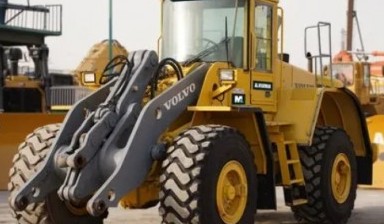 Frontend loaders and telescopic handlers от Manager: Volvo 1 photos