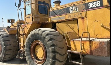 Frontend loaders and telescopic handlers от Manager: Caterpillar 1 photos